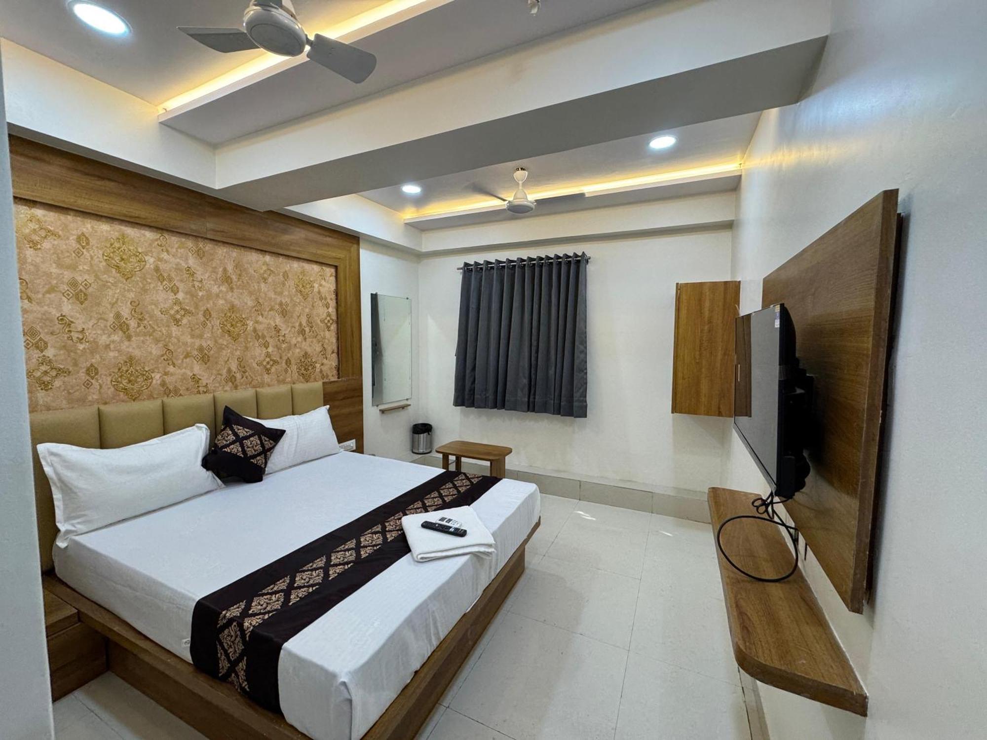 Hotel Signature Ankleshwar ห้อง รูปภาพ